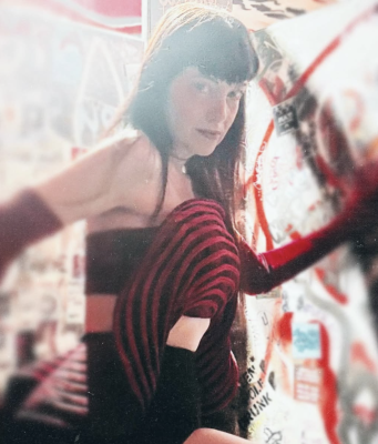 Black Viiolet Explores Love And Distance On ‘Dark Blue’ Black Viiolet Dark Blue on Right Chord Music