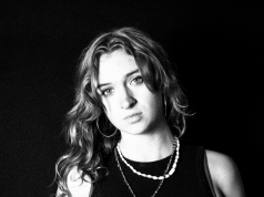 Maisy Grace ‘Stepping Stone’ Maisy Grace Stepping Stone on Right Chord Music Blog