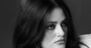 Isla André Plays ‘Romance Roulette’ Isla André Romance Roulette on Right Chord Music