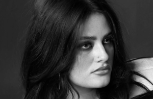 Isla André Plays ‘Romance Roulette’ Isla André Romance Roulette on Right Chord Music