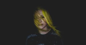 Efterlo Clings To ‘The Sweater’