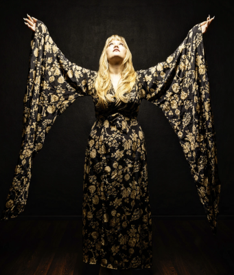 Josephine De Smet Reclaims The Power On ‘Butterflies’ Josephine De Smet Butterflies on Right Chord Music